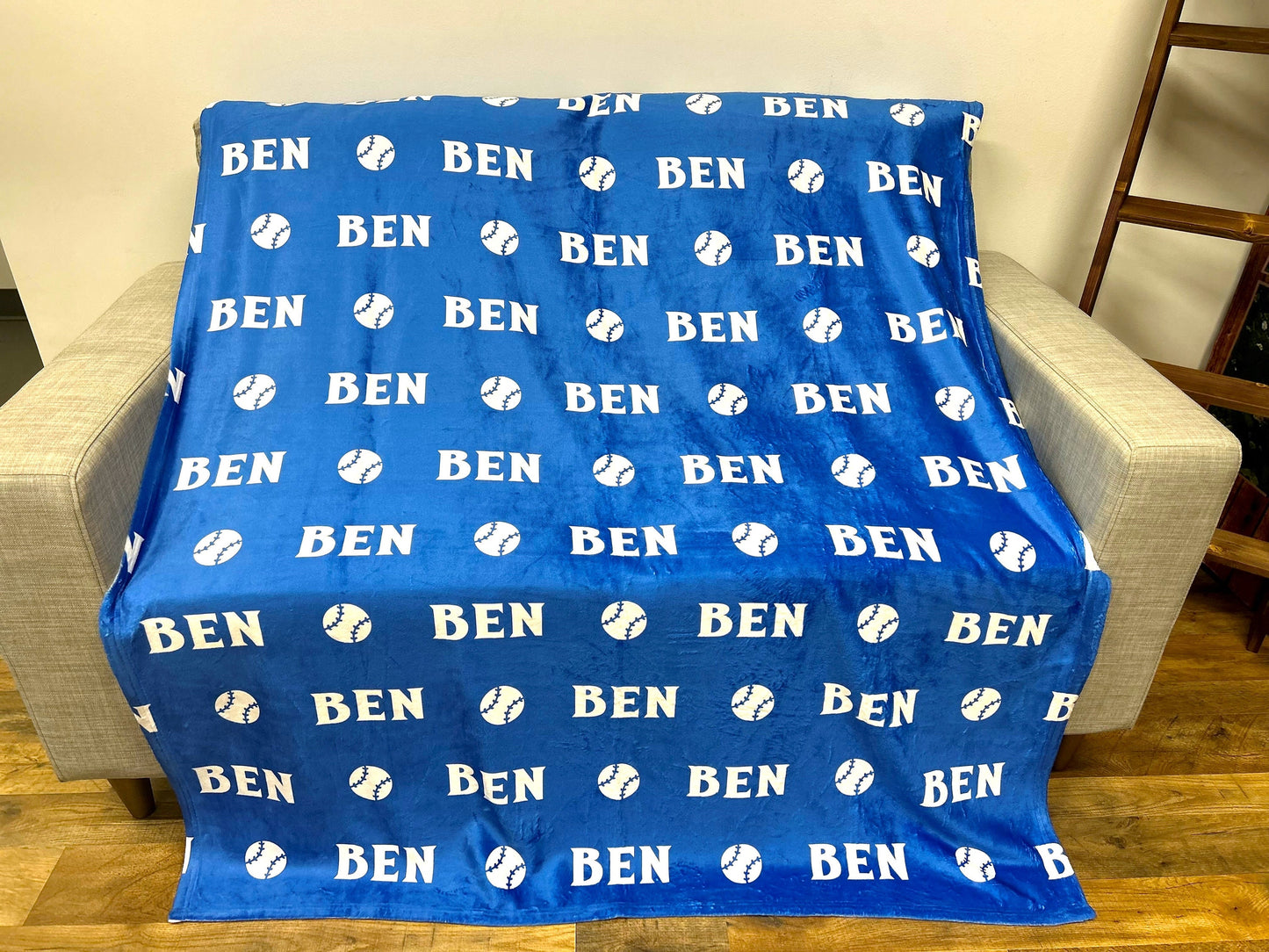 Personalized Kids Blanket with baseballs, Boy Blanket Gift, Baby Blanket Gift, Kids Blanket, Personalized Gift, Gift for Him