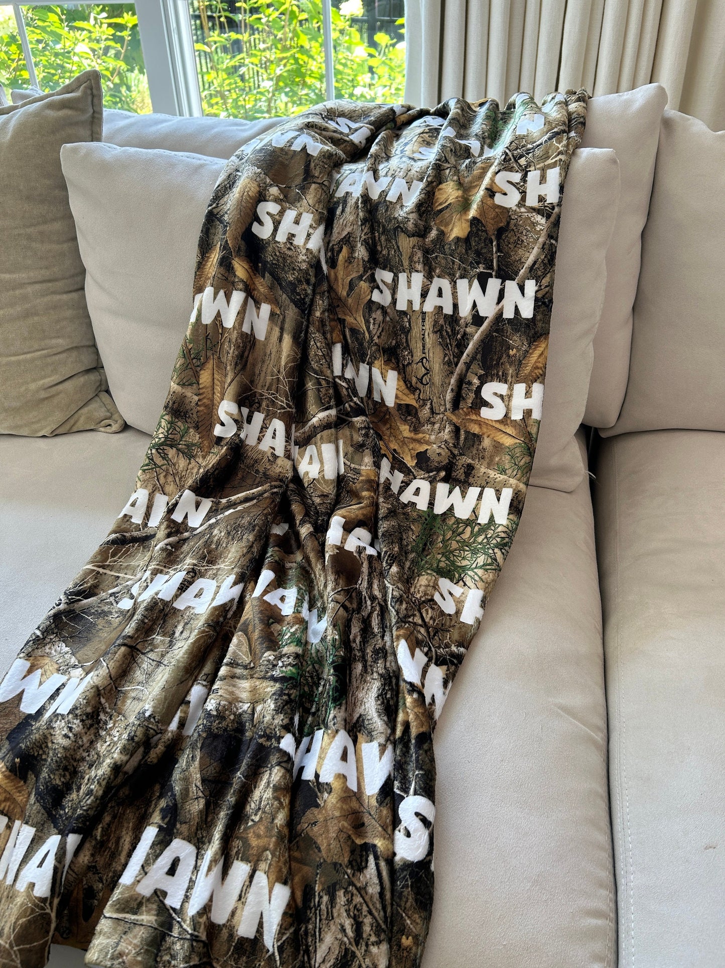 Personalized Name Blanket in Camo | Realtree Camouflage 50" x 60" Throw Blanket with Name & Color of Your Choice | Christmas Gift